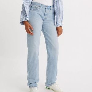 Levi’s Light Wash Straight Leg High Rise Jean